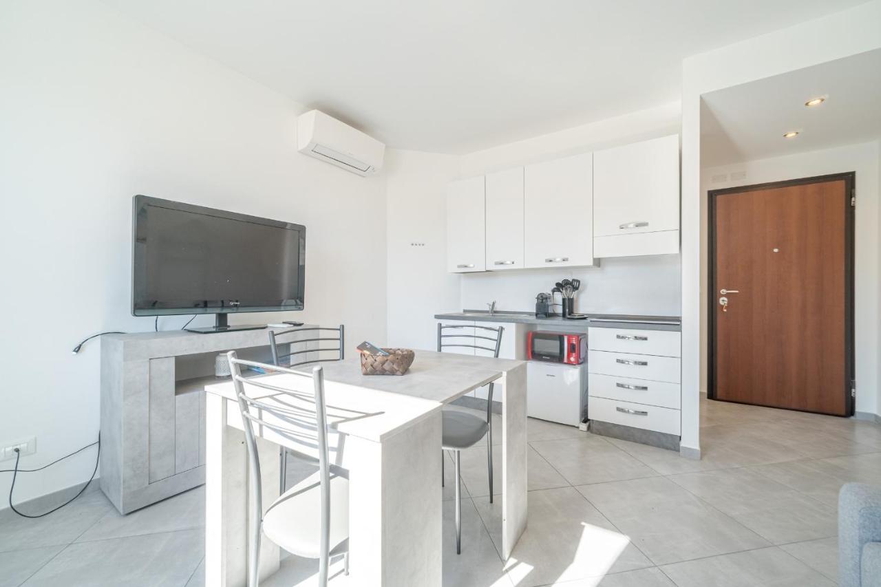 New!central Apt 5 Min Walk From The Metro Brignole Apartment