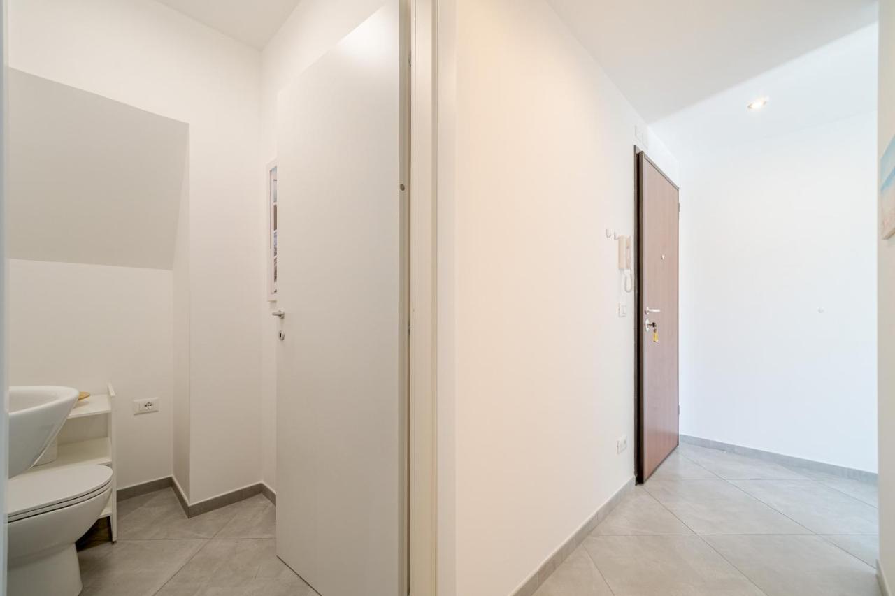 New!central Apt 5 Min Walk From The Metro Brignole Apartment *
