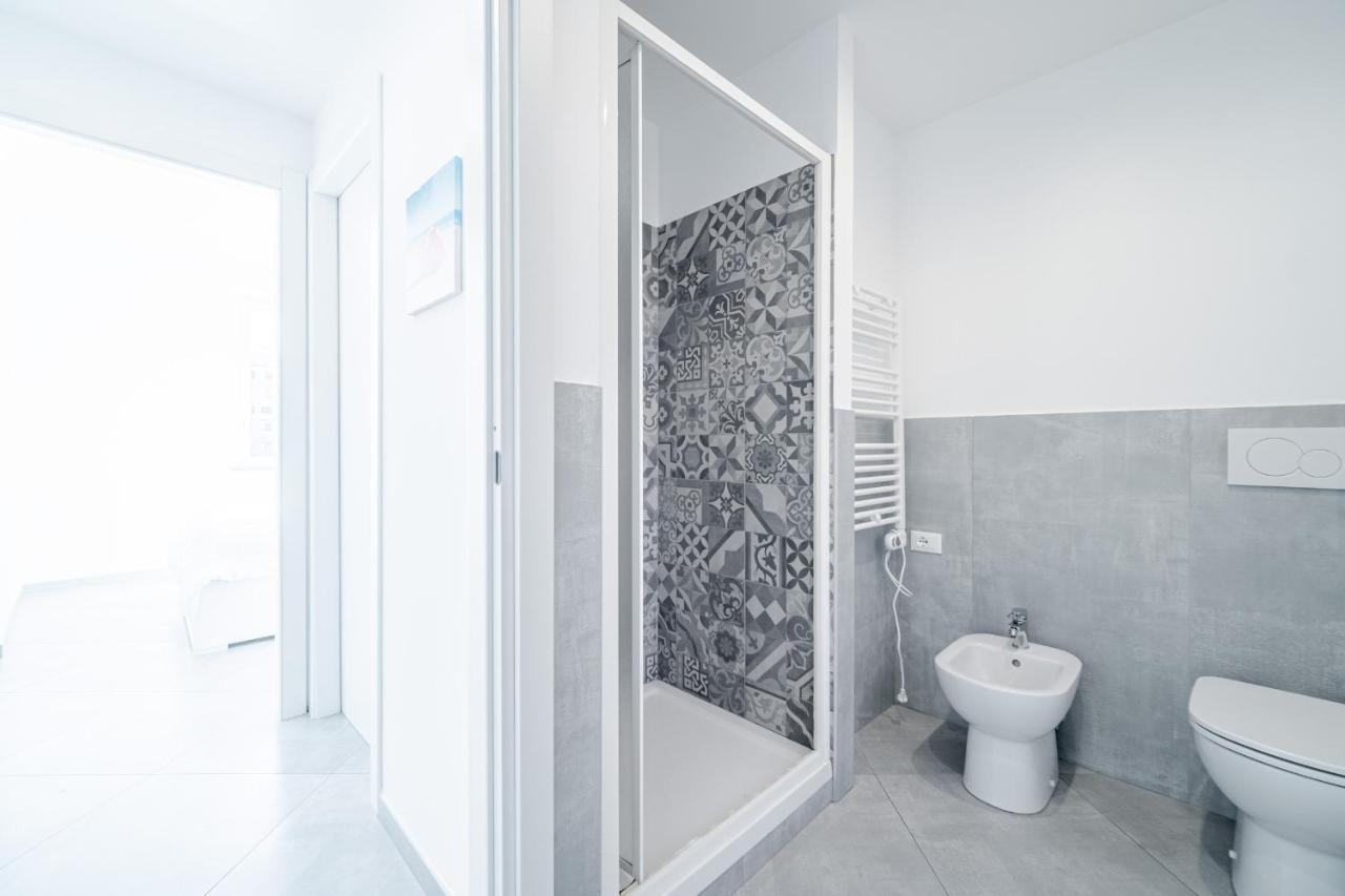New!central Apt 5 Min Walk From The Metro Brignole Apartment *